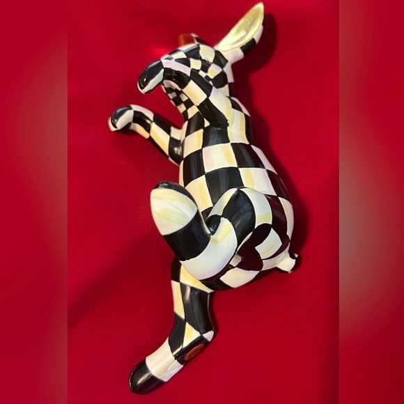 Mackenzie-Childs 🖤🤍 Courtly Check
Funny Bunny Pot Hanger 🖤🤍 NIB! Last one. - Picture 4 of 10
